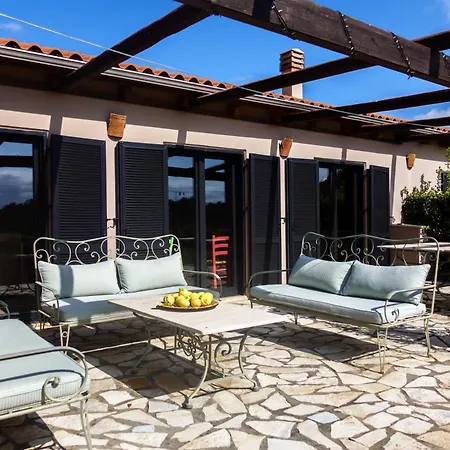 The Englishman's Evia
